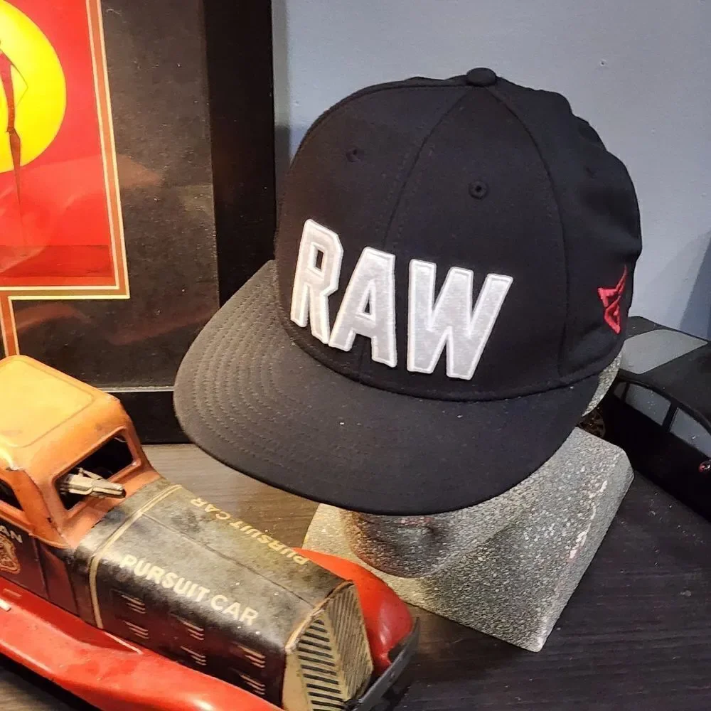 TaylorMade RAW Hat